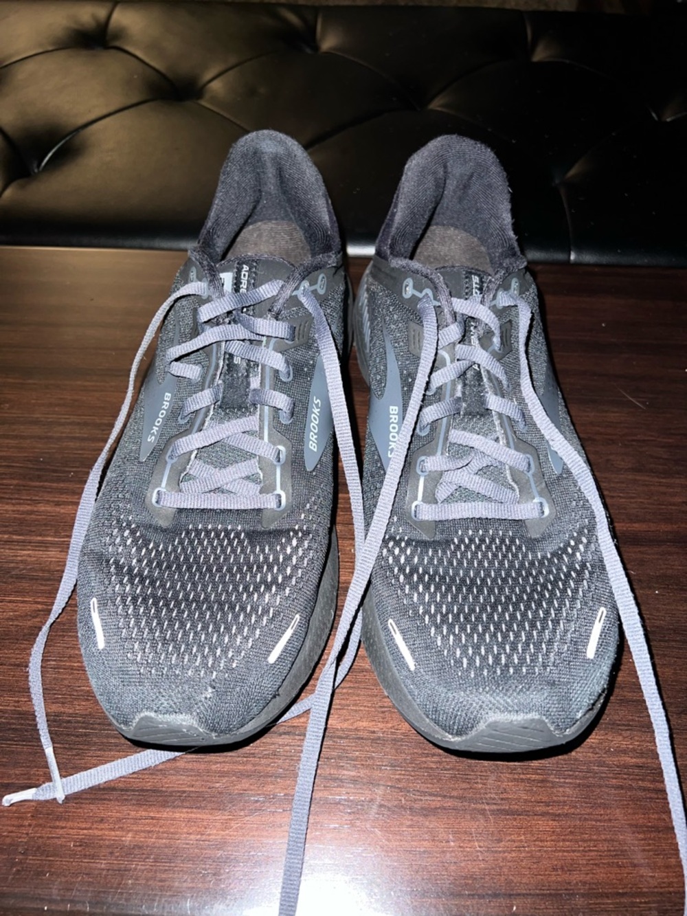 Brooks Men's Gray and Black Running Shoes